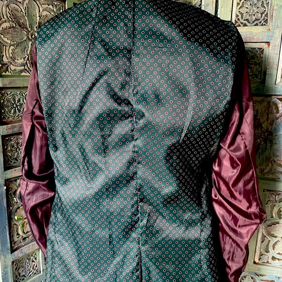 Paisley & Gray Men’s 38 Regular Burgundy Velvet Smoking Jacket - Picture 8 of 8